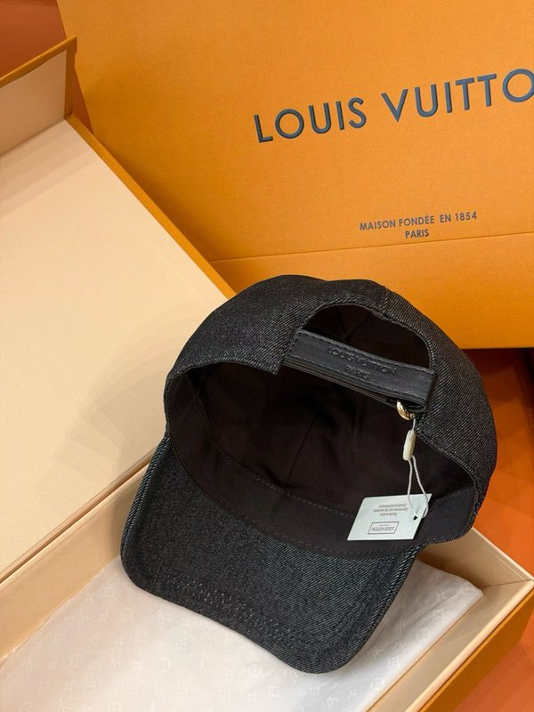LV 데님 자수 손글씨 야구모자 001-266344