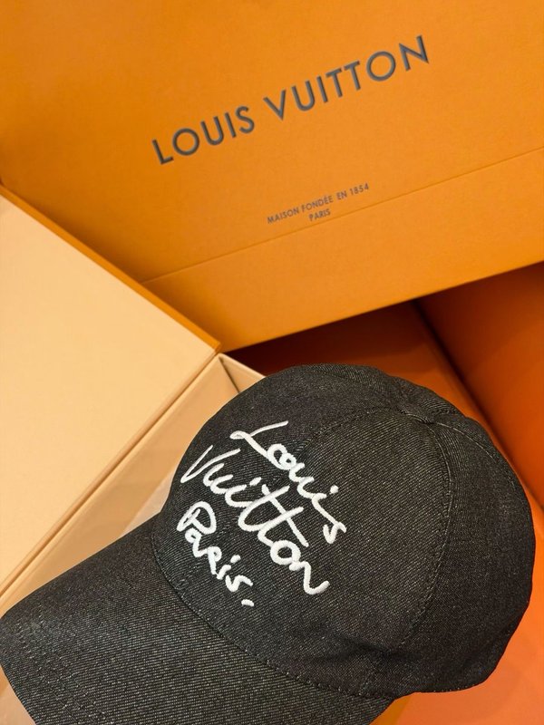 LV 데님 자수 손글씨 야구모자 001-266344