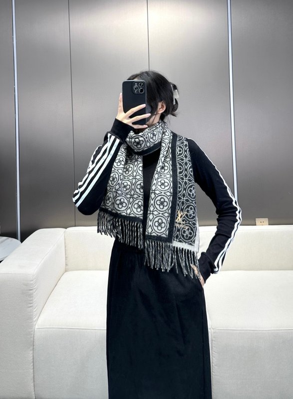 루이비통 클로버 양면 자카드 목도리 001-266407