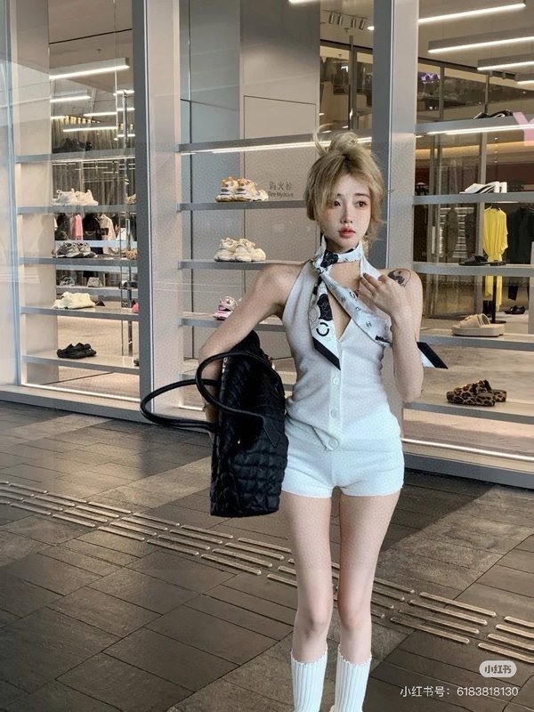 샤넬 카툰 레터 Twilly 스카프 001-266525