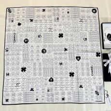 샤넬 실크 럭키 클로버 스카프 001-266705