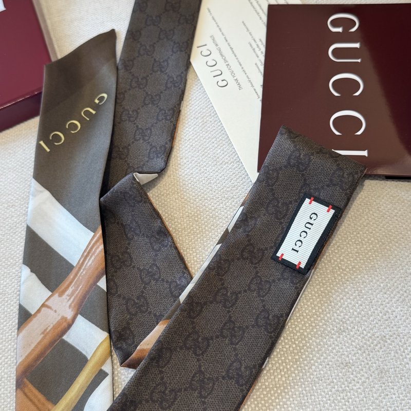 GUCCI 실크 양면 스카프 001-266707