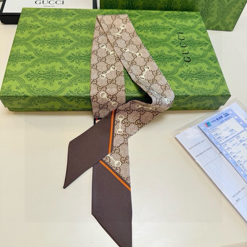 Gucci 트윌리 실크 스카프 001-266729
