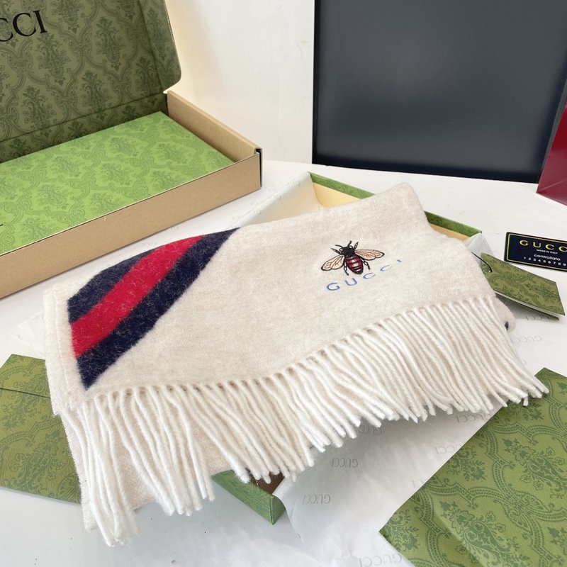 GUCCI 스트라이프 벌 캐시미어 스카프 001-266749