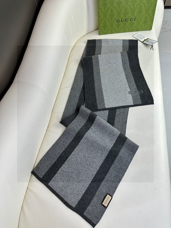 GUCCI 클래식 스트라이프 남성 머플러 001-266756