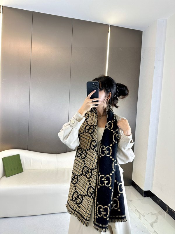 구찌 GG 패턴 울 스카프 001-266767
