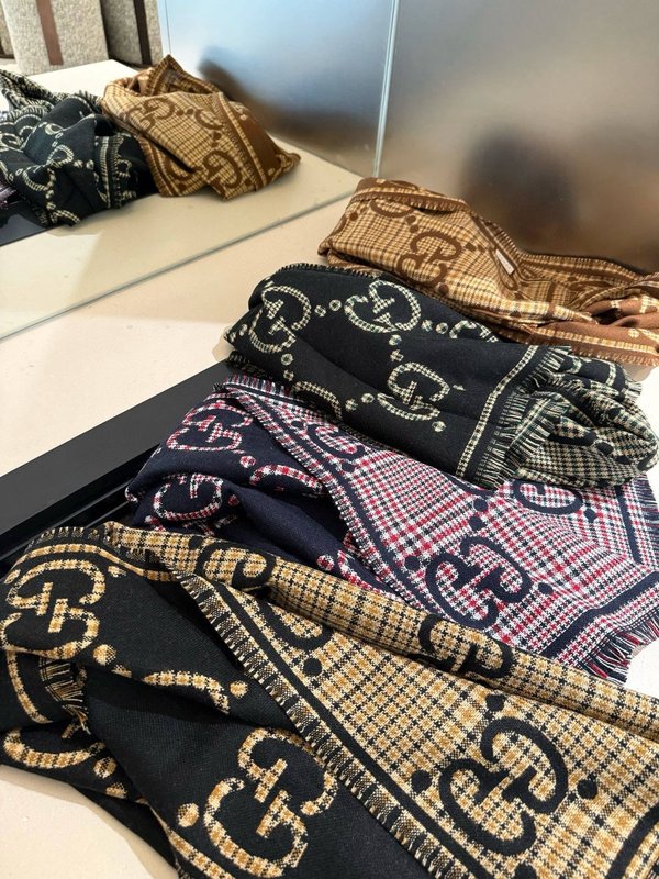 GUCCI 스타일 레터링 울 스카프 001-266776