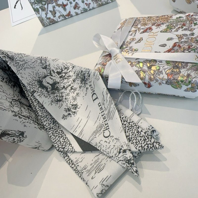 디올 실크 스카프 001-266781