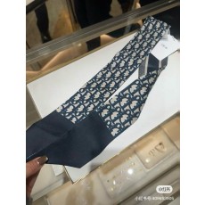 디올 D자 모티브 머리띠 스카프 001-266935