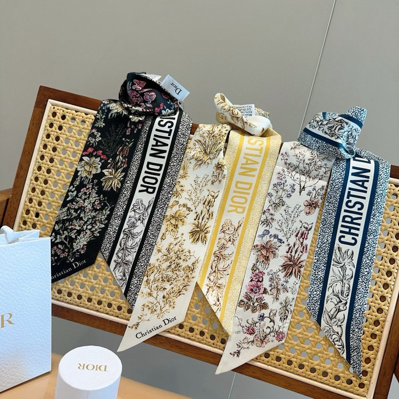 디올 미차 화이트 골드 프린트 스카프 001-266962