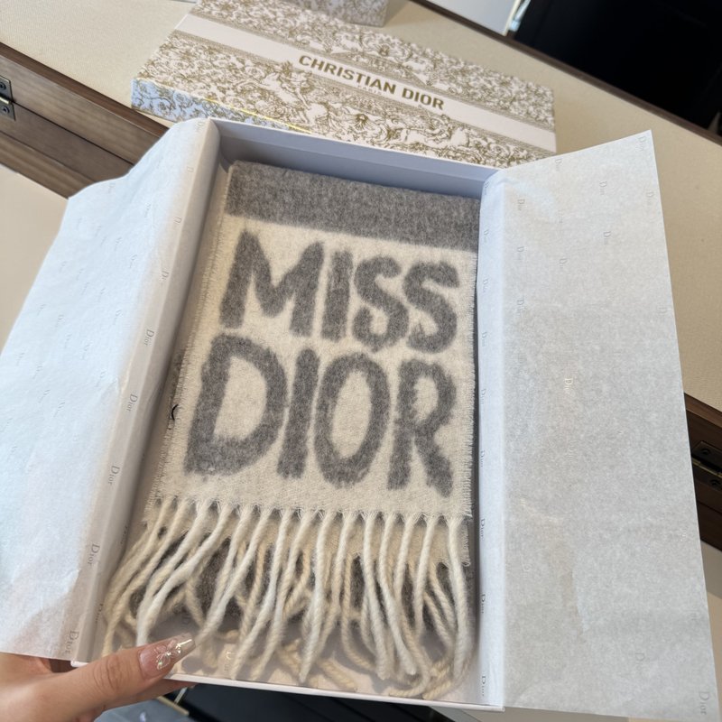디올 Miss Dior Graffiti 캐시미어 머플러 001-267043