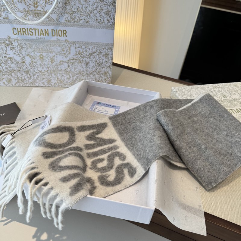 디올 Miss Dior Graffiti 캐시미어 머플러 001-267043