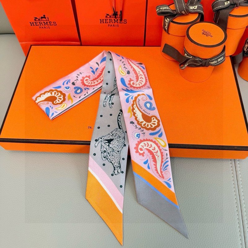 에르메스 치타 BANDANA Twilly 스카프 001-267443