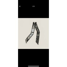 에르메스 '시적 회상' 트윌리 실크 스카프 001-267487