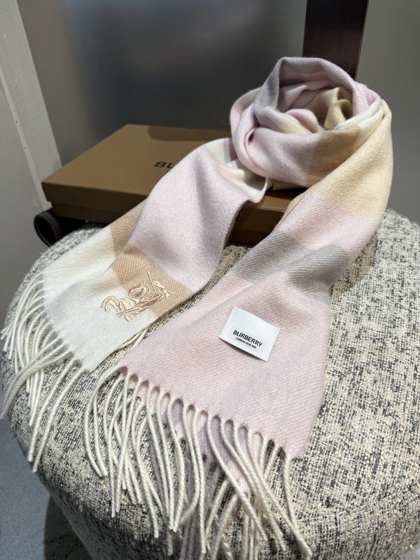 버버리 남녀공용 목도리 심플 워터 웨이브 001-267669