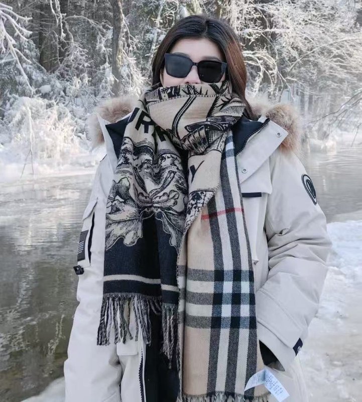 버버리 양면 머플러 부드럽고 우아한 001-267671