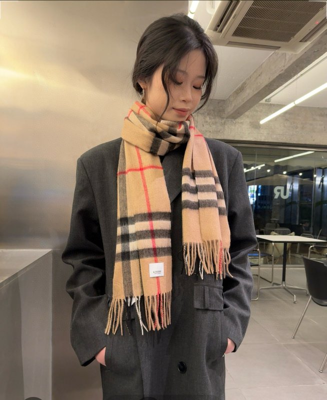 버버리 클래식 체크 캐시미어 머플러 001-267695