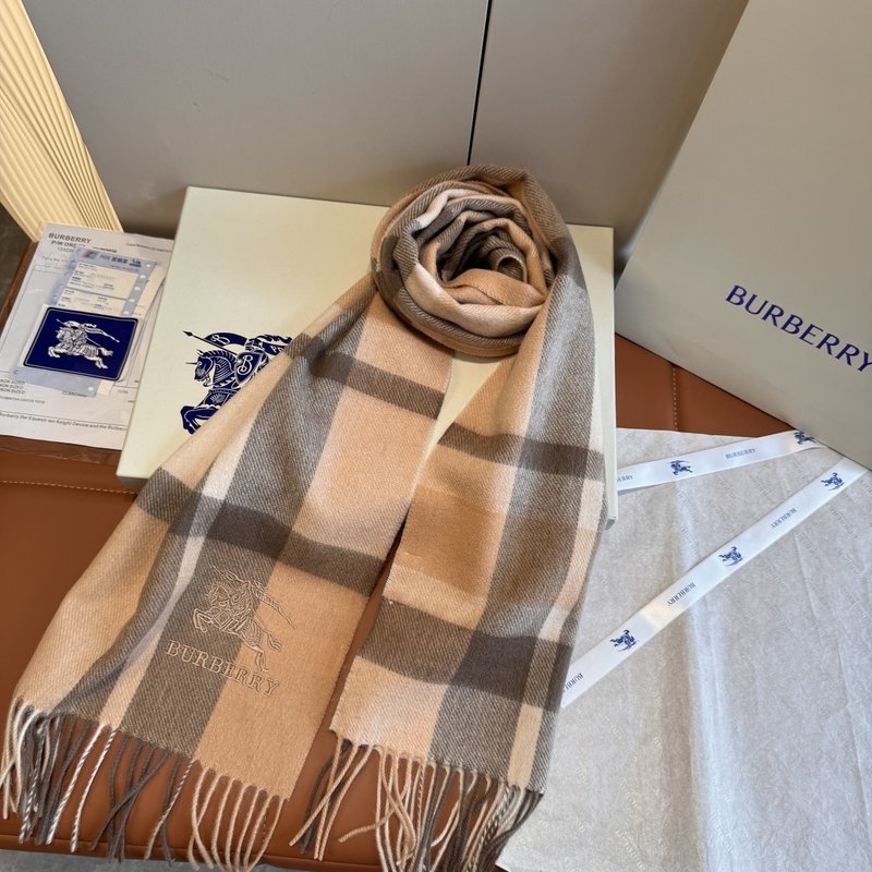 버버리 자수 울 스카프 001-267927