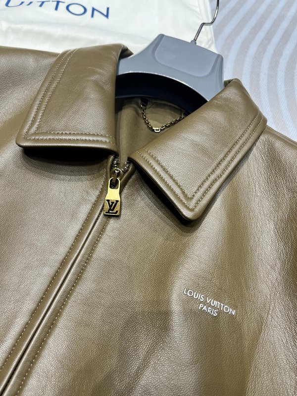 LV 캐주얼 양피 자켓 카키색 001-267980