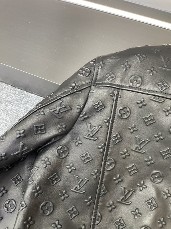 LV 남성 검정 양피 자켓 001-268024