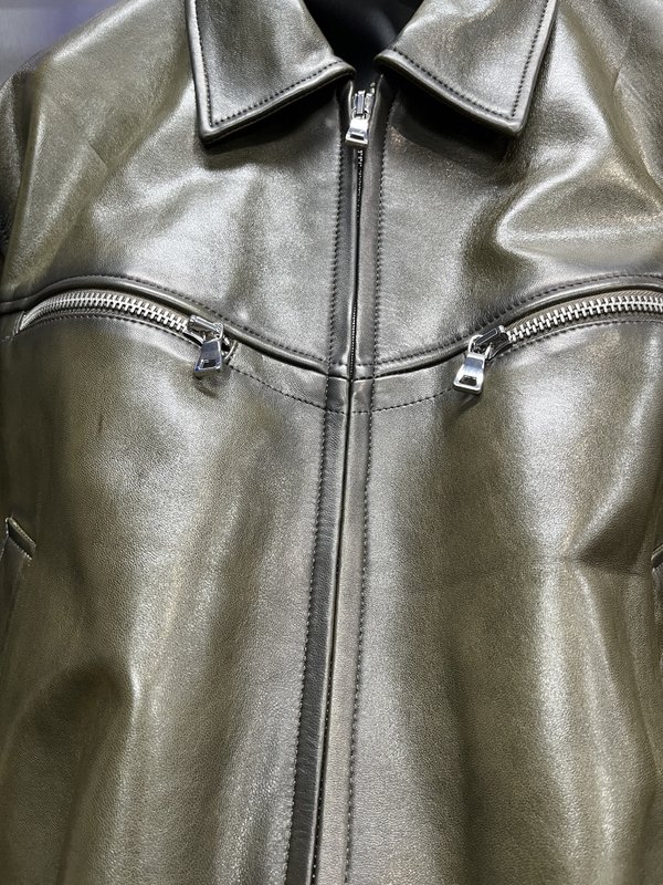 Acne Studios 카키색 턴다운 칼라 양가죽 자켓 001-268097