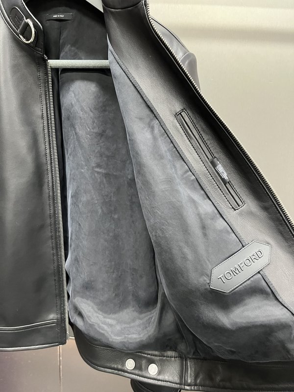 TomFord 소가죽 스탠드칼라 자켓 001-268136
