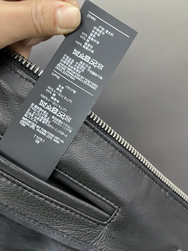 TomFord 소가죽 스탠드칼라 자켓 001-268136