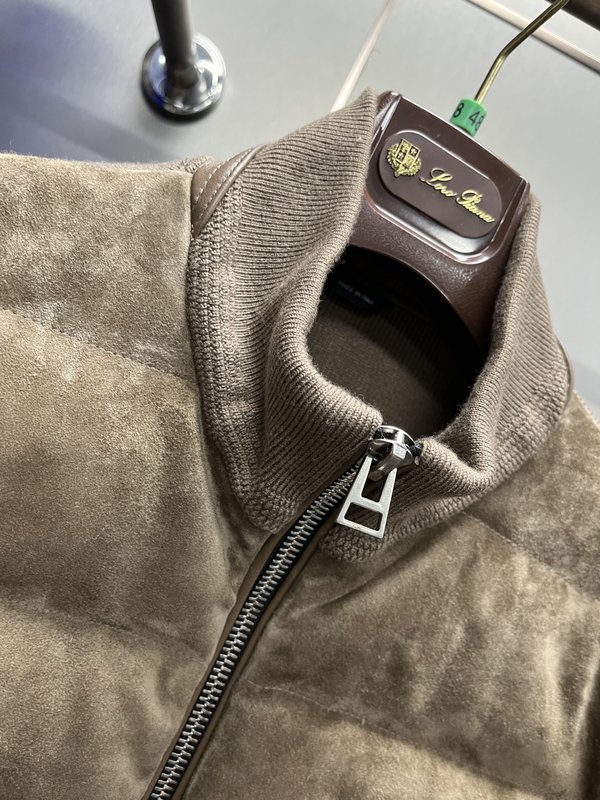 TomFord 스웨이드 다운 자켓 001-268161
