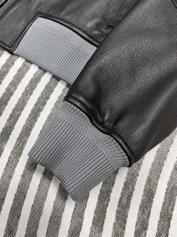 Tom Ford 톰포드 사슴무늬 염소가죽 자켓 001-268169