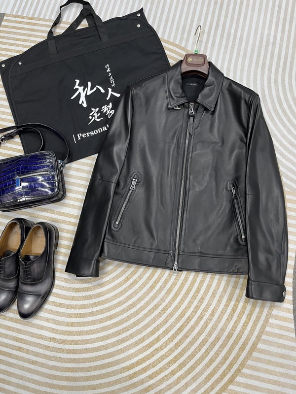 TOM FORD 한정판 오토바이 가죽자켓 001-268190
