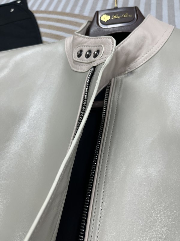 Tom Ford 심플 캐주얼 가죽 자켓 (화이트/아이보 001-268204