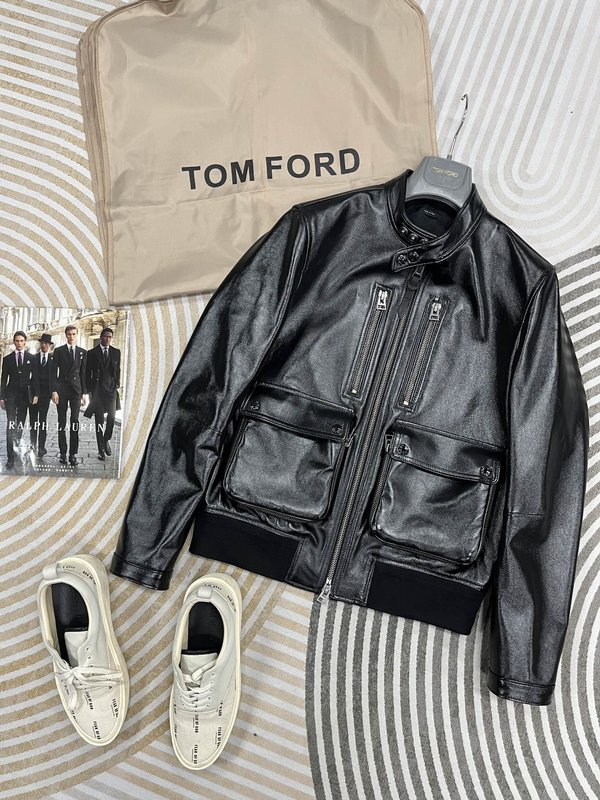 TOM FORD 블랙 레더 라이더 자켓 001-268231