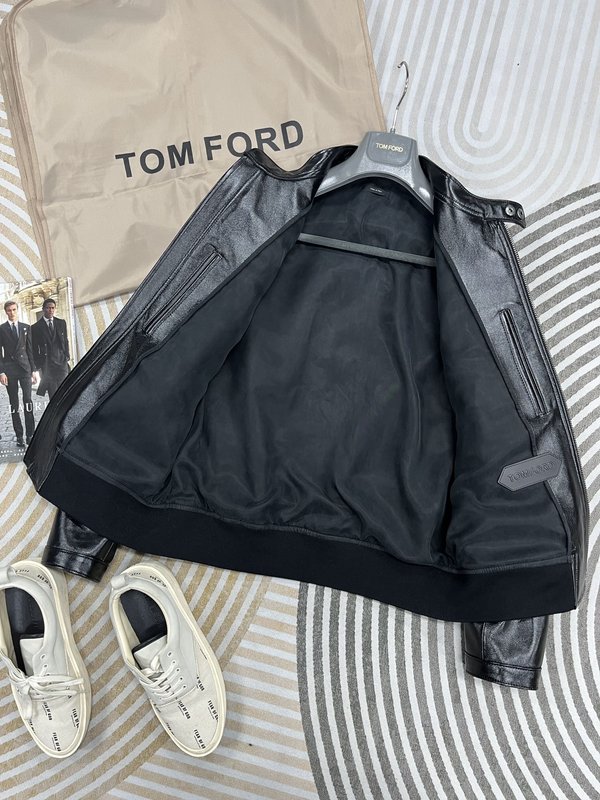 TOM FORD 블랙 레더 라이더 자켓 001-268231