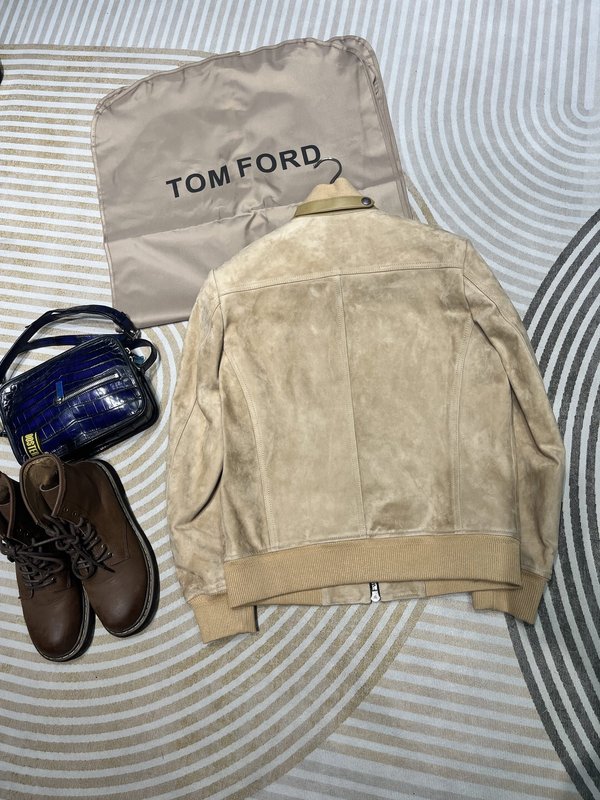 Tom Ford 스탠드칼라 스웨이드 가죽 자켓 001-268239