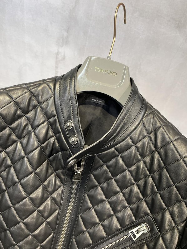 TOM FORD 다이아몬드 퀼팅 가죽 자켓 001-268264