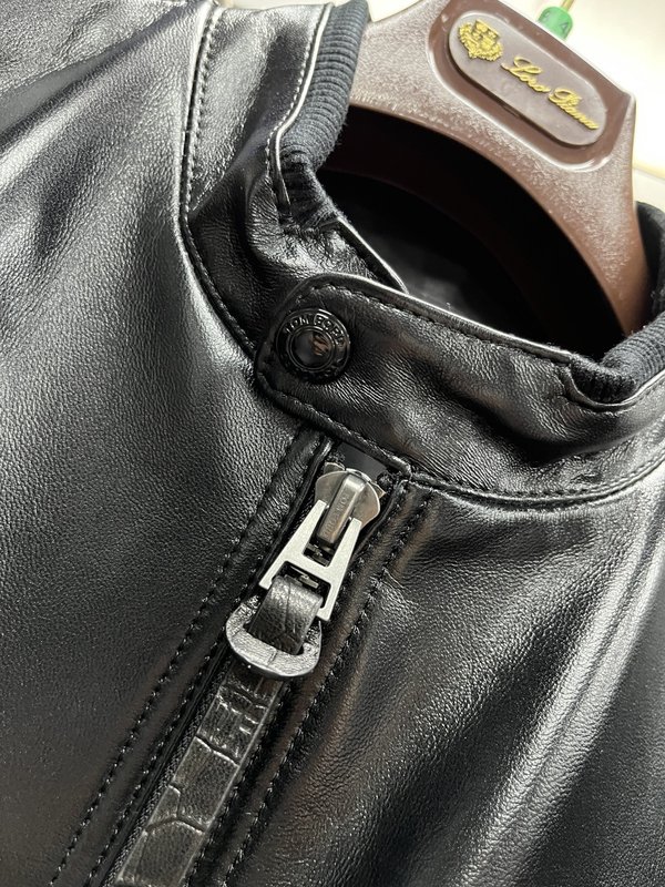TOM FORD 블랙 도금 가죽 라이더 자켓 001-268276