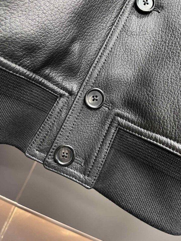 에르메스 스탠드칼라 가죽 자켓 001-268348