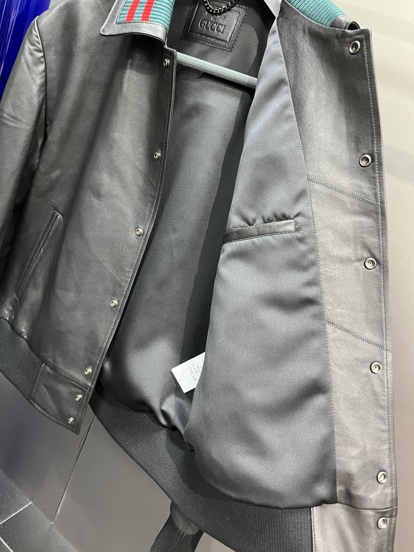 GUCCI 가을겨울 식물성 무두질 가죽 자켓 001-268384
