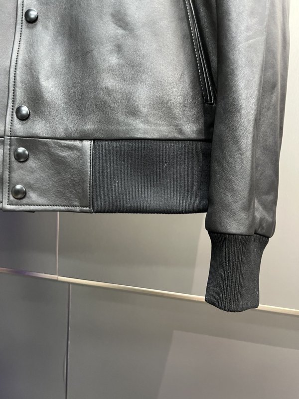 GUCCI 가을겨울 식물성 무두질 가죽 자켓 001-268384