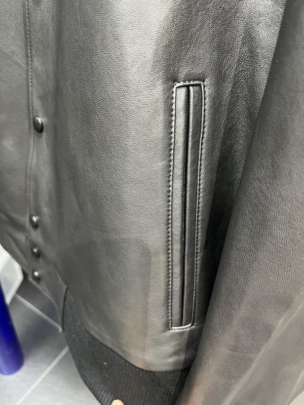 GUCCI 가을겨울 식물성 무두질 가죽 자켓 001-268384