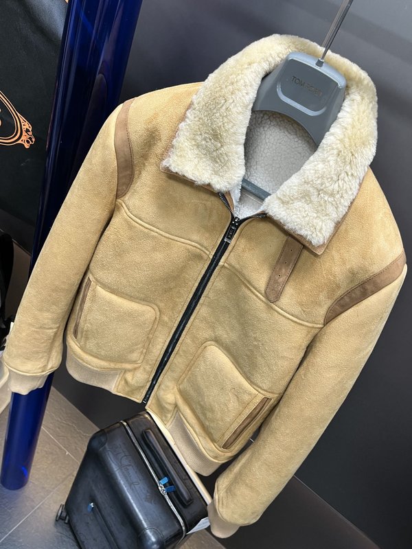 TODS 양모피 일체형 베이스볼 재킷 001-268397