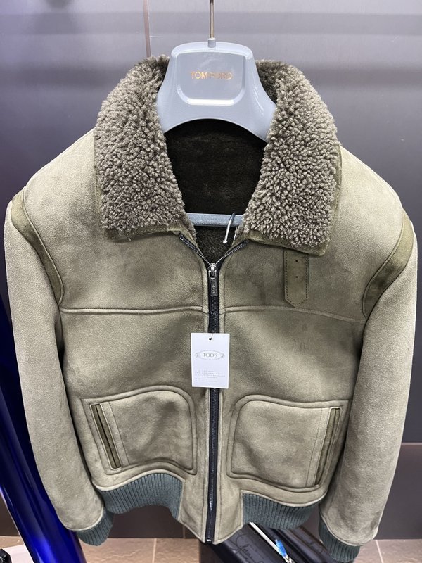 TODS 양모피 일체형 숏 가죽 점퍼 001-268401
