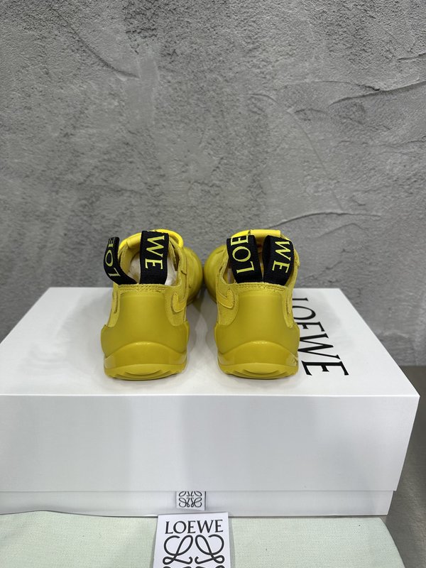 로에베 두꺼운 밑창 아가마 캐주얼화 001-268926