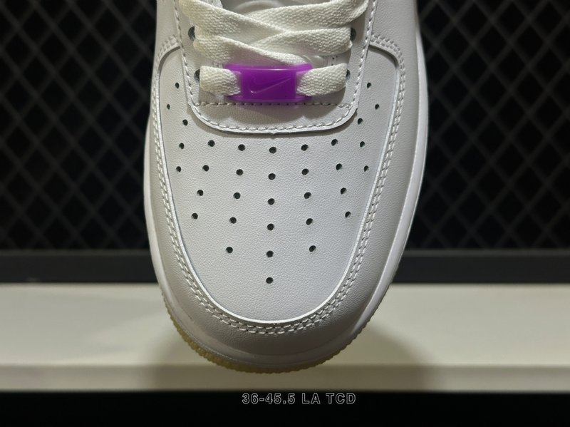 Nike Air Force 1 로우 탑 캐주얼 스니커즈 001-269385