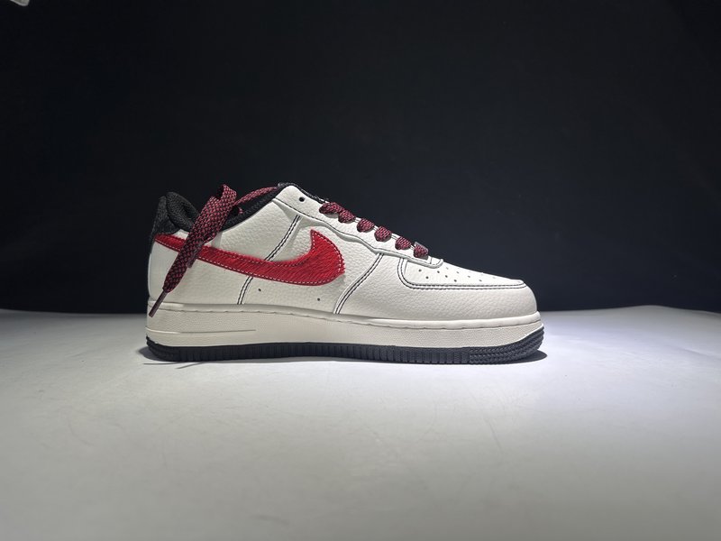 Nike Air Force 1 로우탑 스니커즈 뉴이어 001-269444