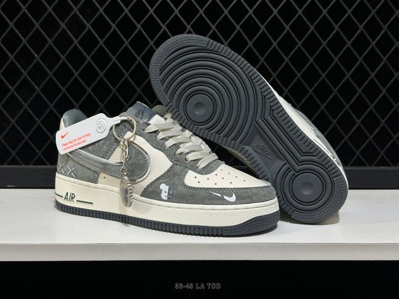 나이키 UNDEFEATED x Air Force 1 로 001-269447