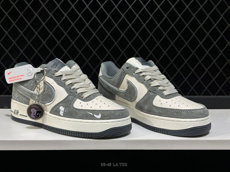 나이키 UNDEFEATED x Air Force 1 로 001-269447