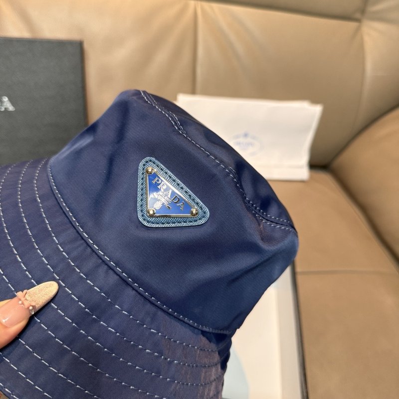 Prada 버킷햇 클래식 역삼각형 메탈 로고 001-269988