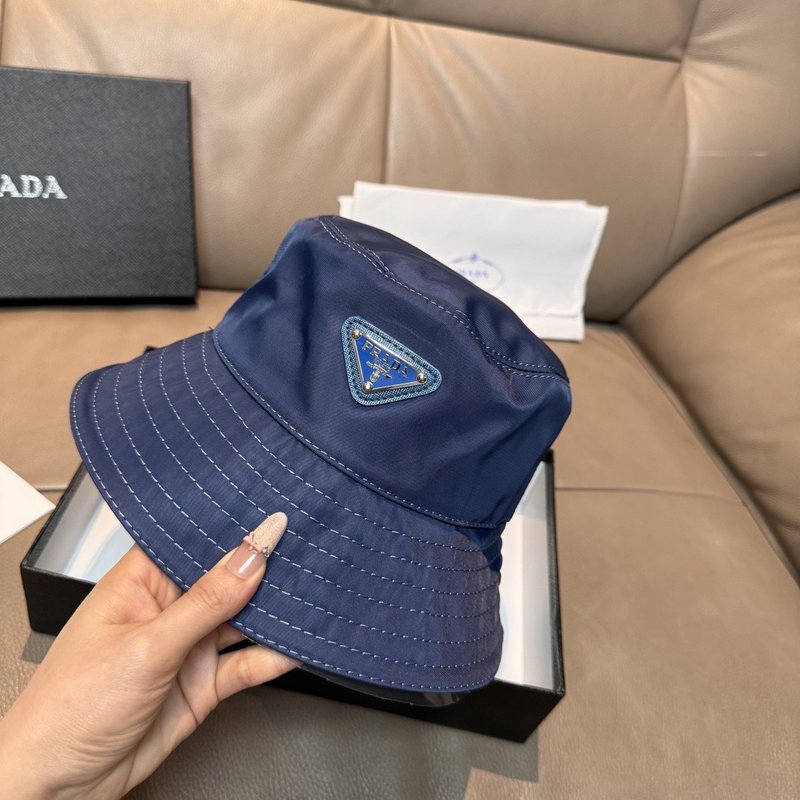 Prada 버킷햇 클래식 역삼각형 메탈 로고 001-269988