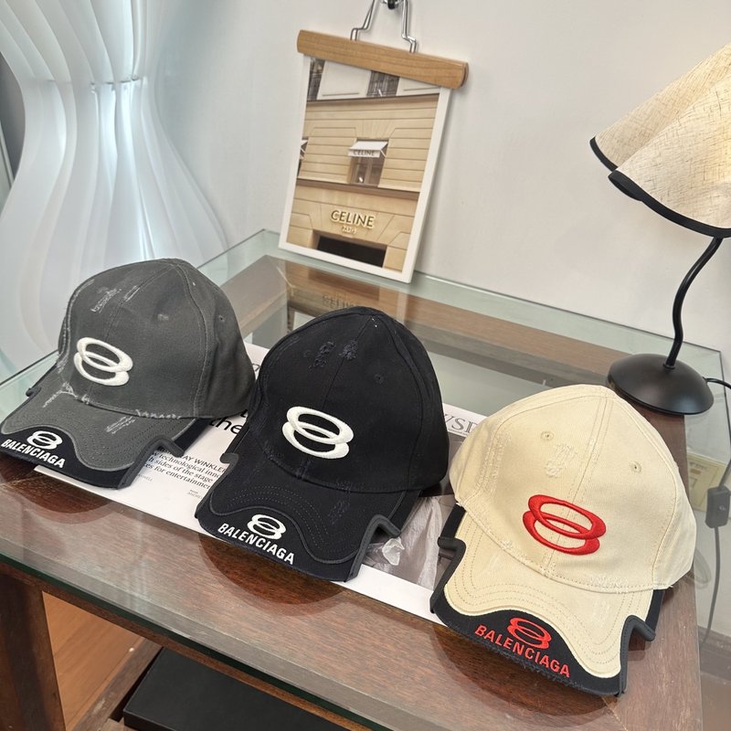 발렌시아가 레터링 야구모자 001-270561